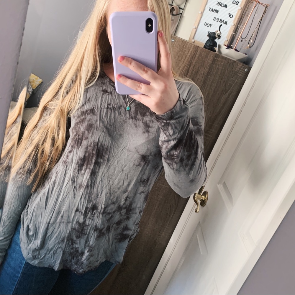 AMERICAN EAGLE marbled print longsleeve